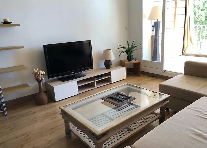 Cascadelle 3 Avec Vue Sur La Marina Daire