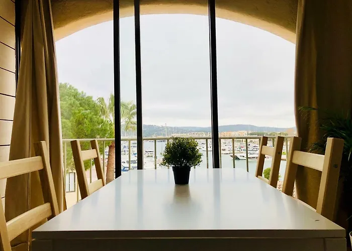 Daire Cascadelle 3 Avec Vue Sur La Marina Cogolin